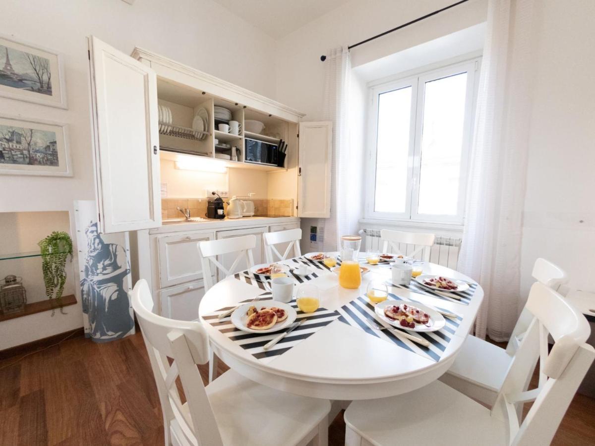 The Best Rent - Three-Bedroom Apartment Close To Colosseo Rzym Zewnętrze zdjęcie